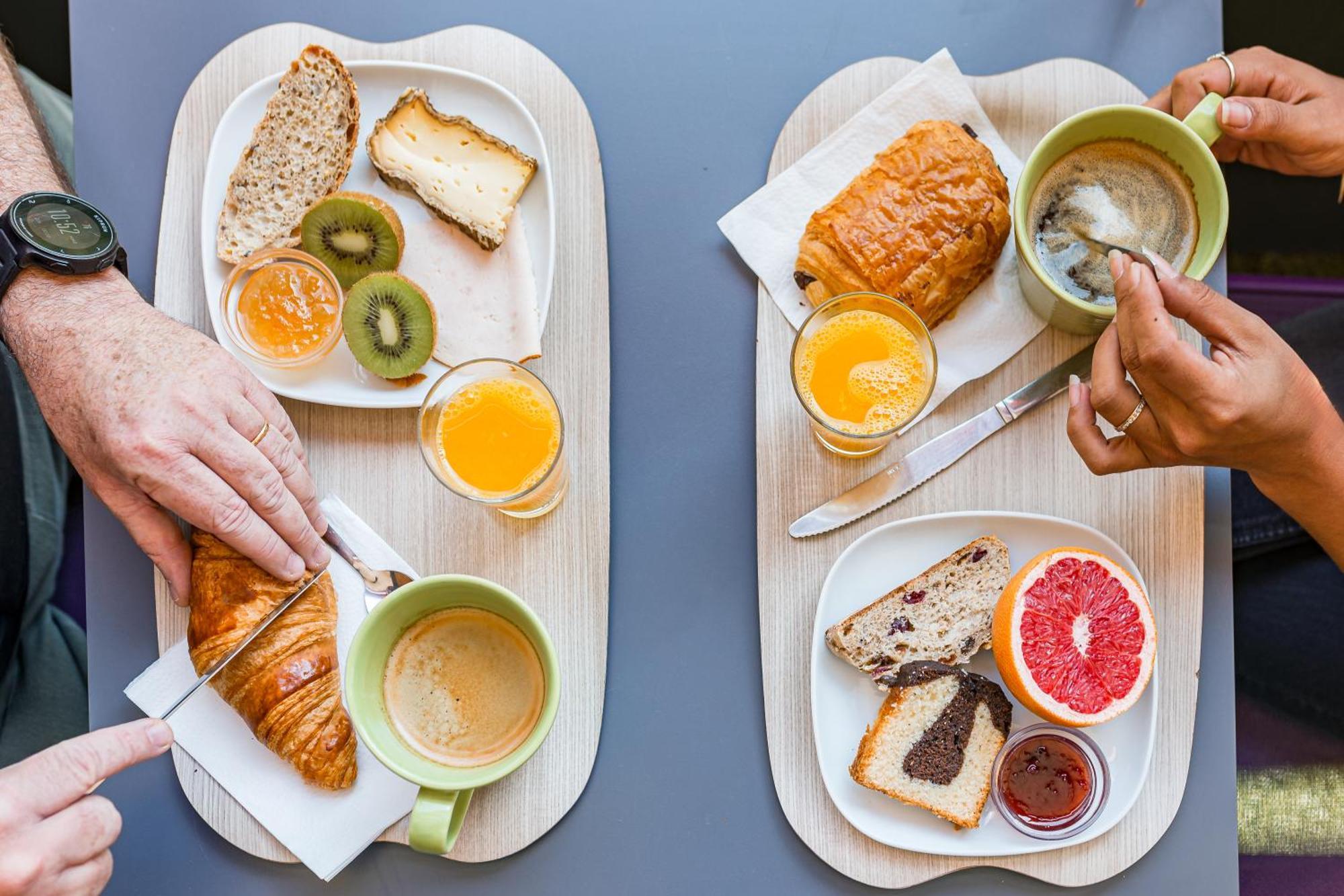 Отель Ibis Styles Annecy Centre Gare Экстерьер фото