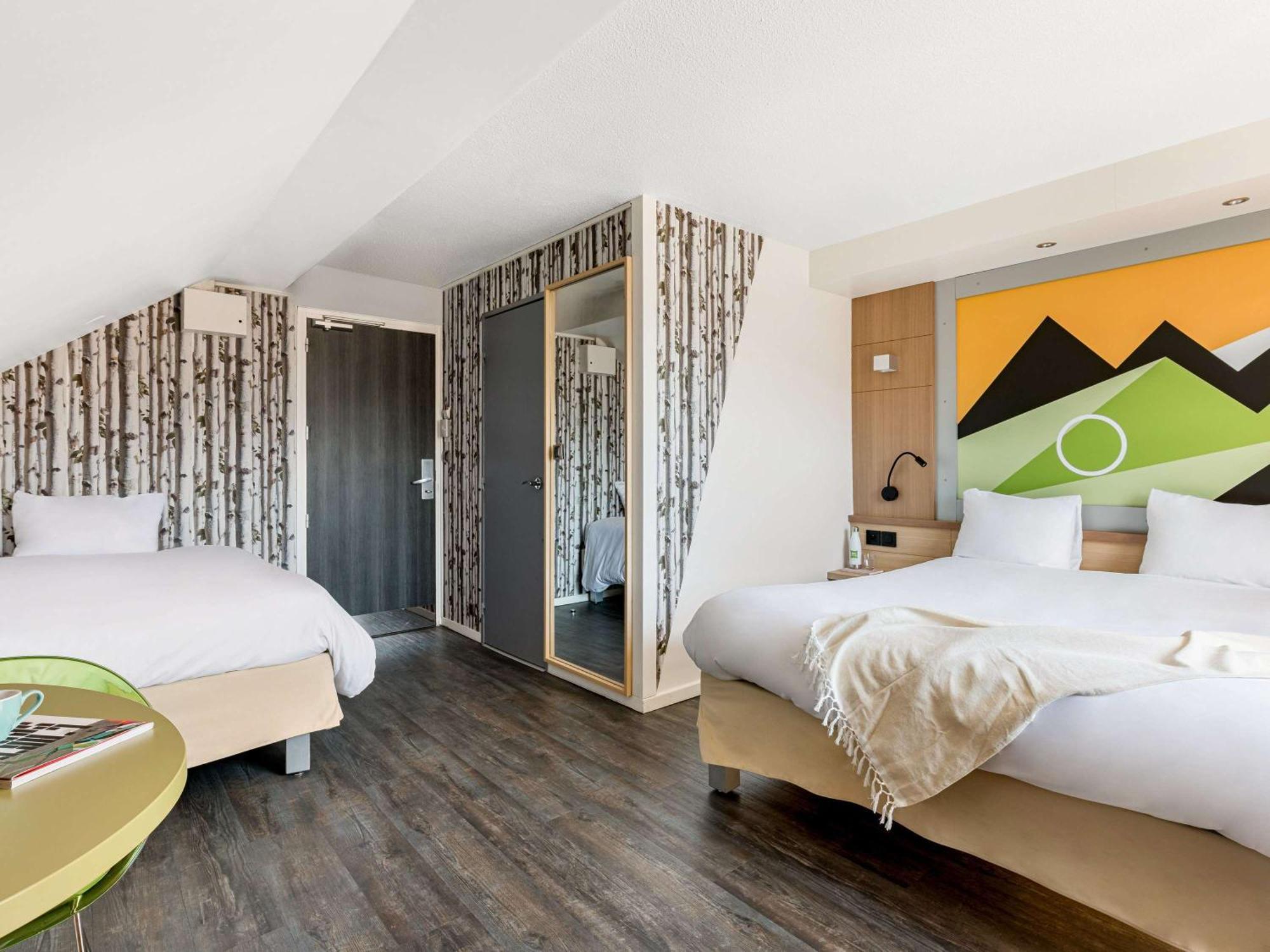 Отель Ibis Styles Annecy Centre Gare Экстерьер фото