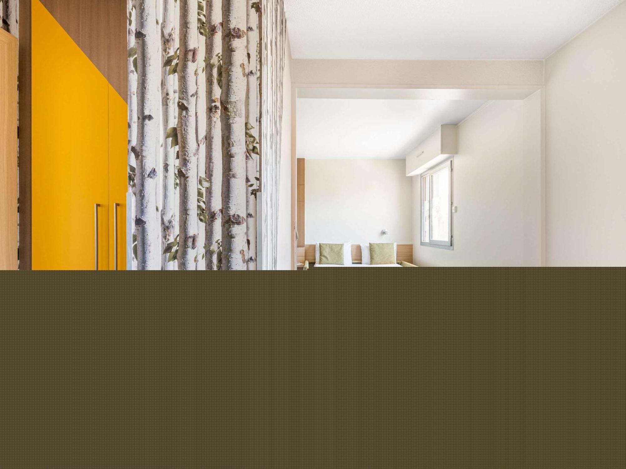 Отель Ibis Styles Annecy Centre Gare Экстерьер фото