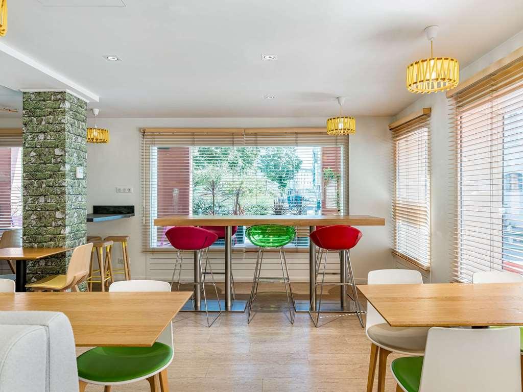 Отель Ibis Styles Annecy Centre Gare Экстерьер фото